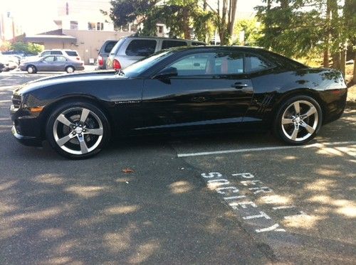 2010 black chevrolet camaro 2ss only 26,850 miles