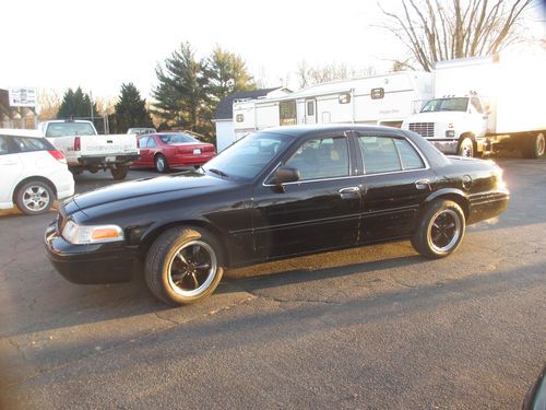 Mint 2007 ford crown victoria police interceptor 4-door 4.6l.. low reserve