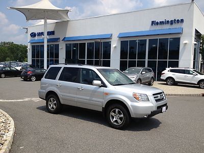 Low reserve leather heated seats sunroof navigation backup camera clean