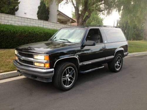 1999 chevrolet tahoe lt sport utility 2-door 5.7l