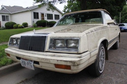 1986 chrysler lebaron base convertible 2-door 2.2l