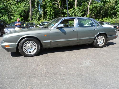 1995 jaguar xj12..green/tan..clean carfax..v12..wholesale price!!