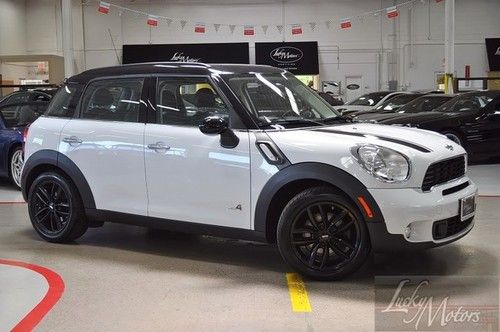2011 mini cooper countryman s awd, one owner, 6-sp manual, heated leather