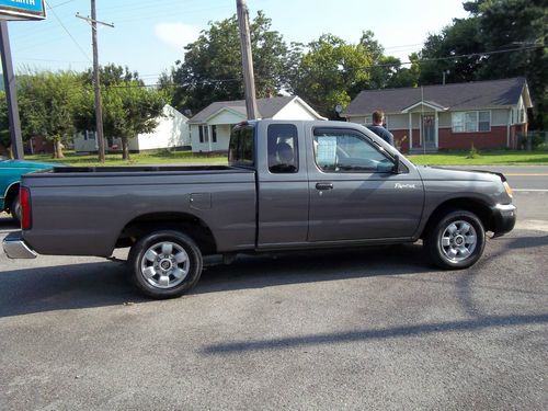 2000 nissan frontier xe extended cab pickup 2-door 2.4l