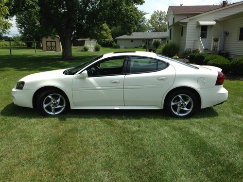 2004 pontiac grand prix gtp sedan 4-door 3.8l