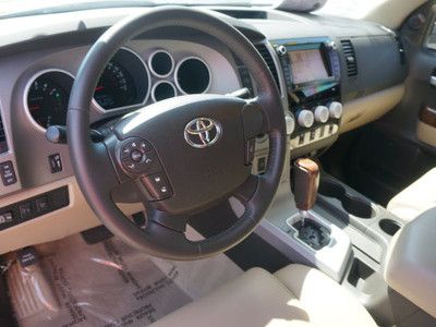 2010 Tundra Crew Max Limited TRD Navigation Leather Moonroof 4WD bt 20 in wheels, US $39,991.00, image 19