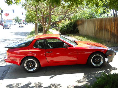 1983 porsche 944 base coupe 2-door 2.5l