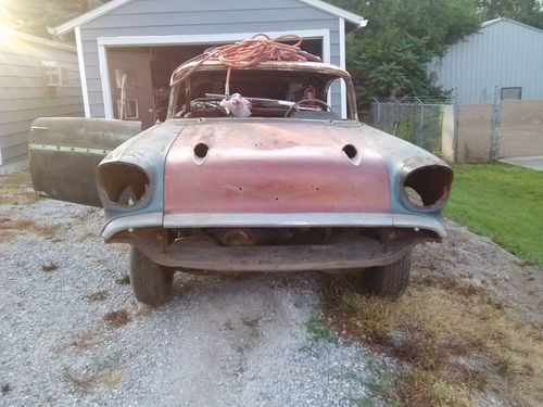 1957 chevrolet bel air base hardtop 2-door 4.6l