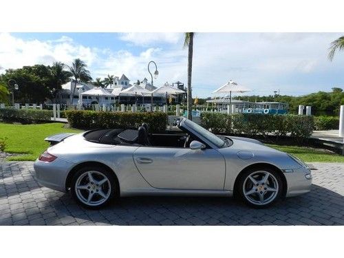 Super nice, silver-on-black, 2005 porsche 911 997 6-speed carrera cabriolet!!!