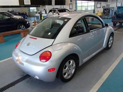 2003 volkswagen new beetle gls , supper low miles