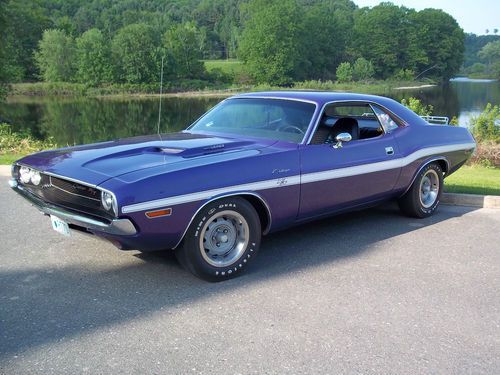 1970 dodge challenger r/t 440 six pak 4 speed