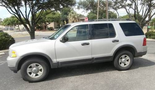 2003 ford explorer silver v-8 4x4 clean fleet maintained