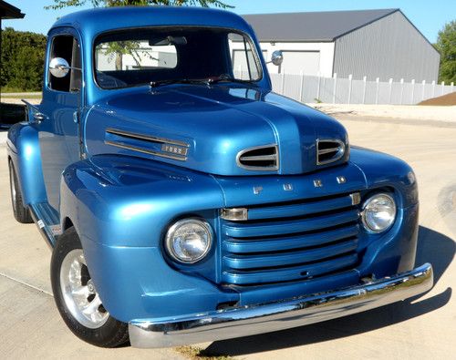 Restored shortbed stepside v8 automatic disc brakes power steering