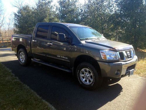 2006 nissan titan se crew cab pickup 4-door 5.6l