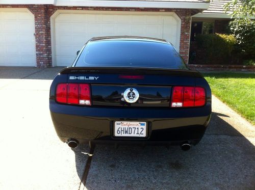 2009 Ford Mustang Shelby GT500 Coupe 2-Door 5.4L, image 4