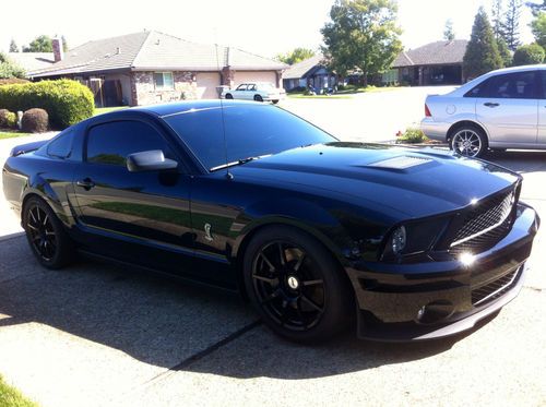 2009 Ford Mustang Shelby GT500 Coupe 2-Door 5.4L, image 5