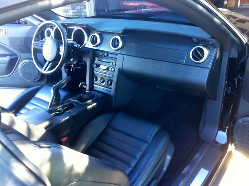 2009 Ford Mustang Shelby GT500 Coupe 2-Door 5.4L, image 11