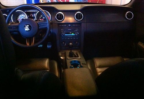 2009 Ford Mustang Shelby GT500 Coupe 2-Door 5.4L, image 13