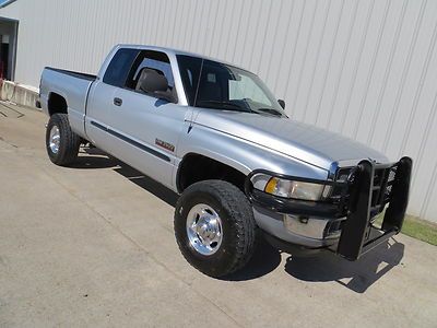 01 ram 2500 slt/l 5.9l cummins (24v)turbo-diesel short-bed! new-tires carfax tx!