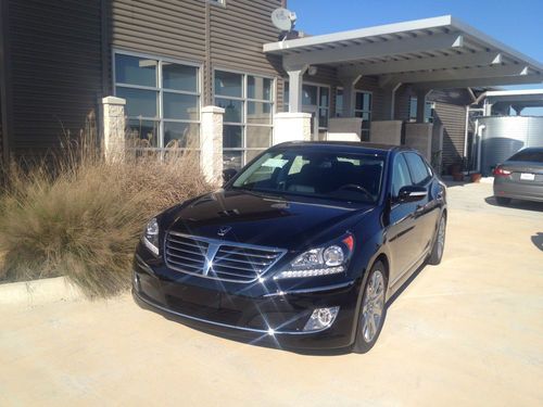 2013 equus black signature edition, 41 total miles