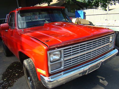 1984 chevrolet  k-10 4x4 truck v-8 auto. " parts truck or off road 4 wheeling !