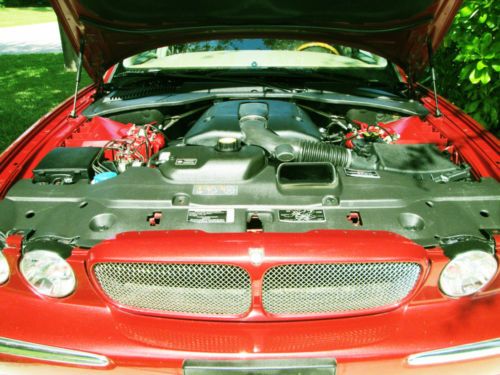 2004 Jaguar XJR Sedan 4-Door 4.2L Supercharged | LOADED & EXQUISITE, image 9