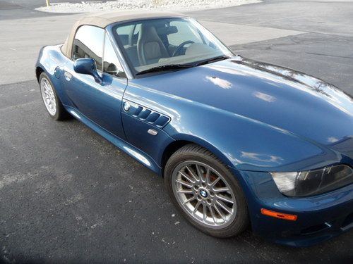 2001 bmw z3 roadster convertible 2-door 3.0l