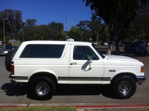 1990 ford bronco xlt