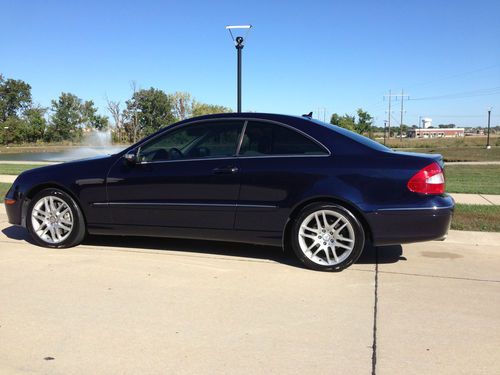 2009 mercedes-benz clk350 coupe 2-door 3.5l