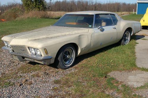 1972 buick riviera for you to restore /
