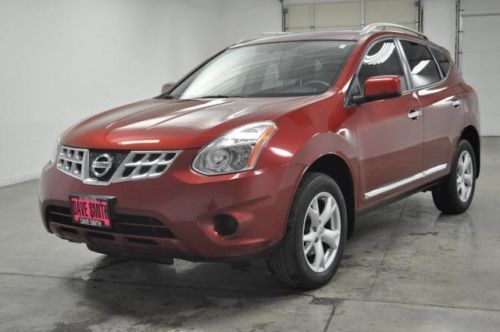 2011 red awd nav rearcam aux sunroof ac cruise cloth! call us today! we finance!
