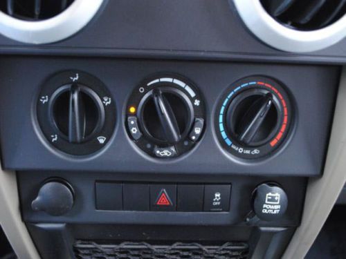 3.8L V6 AUTO ONE OWNER TRADE HARD SOFT TOP 4WD LWO-TONE LEATHER POWER WINDOWS CD, image 35