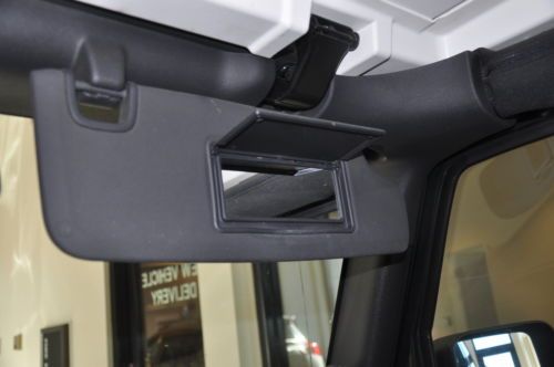3.8L V6 AUTO ONE OWNER TRADE HARD SOFT TOP 4WD LWO-TONE LEATHER POWER WINDOWS CD, image 72