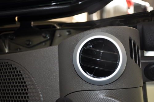 3.8L V6 AUTO ONE OWNER TRADE HARD SOFT TOP 4WD LWO-TONE LEATHER POWER WINDOWS CD, image 74