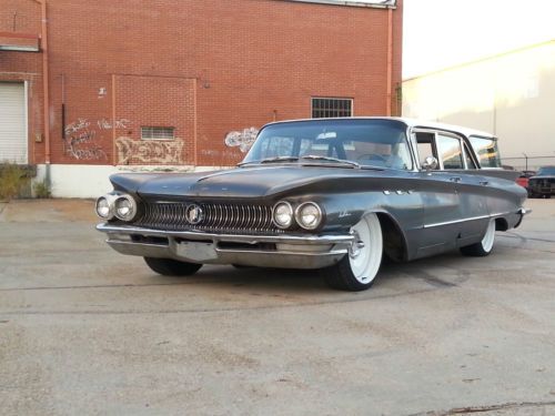 1960 buick lesabre base wagon 4-door