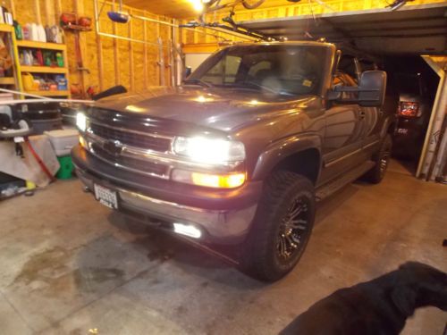 2001 chevrolet suburban 2500 ls sport utility 4-door 8.1l