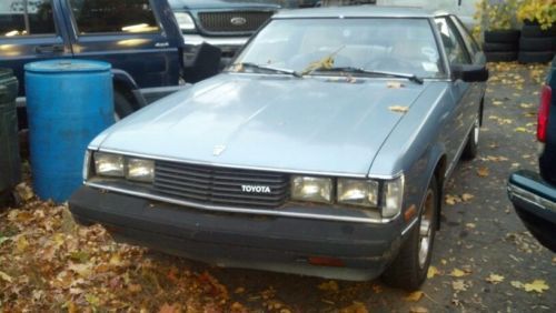 1981 toyota celica gt hatchback 2-door 2.4l