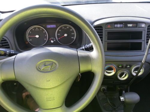 2010 Hyundai Accent 2-Door Hatchback, US $5,500.00, image 7