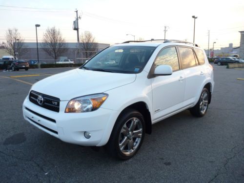 Toyota 08 rav4 sport  awd-v6, loaded, 60k, p/sunroof, no reserve!