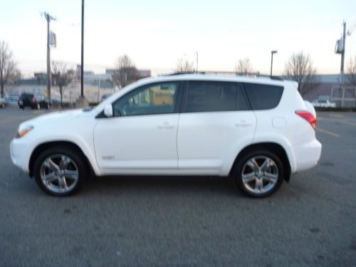 TOYOTA 08 RAV4 SPORT  AWD-V6, LOADED, 60K, P/SUNROOF, NO RESERVE!, image 4
