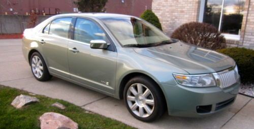 2008 lincoln mkz base sedan 4-door 3.5l. 20,500 miles wow!!!