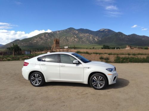 2013 bmw x6m, white, all options, excellent condition, low miles