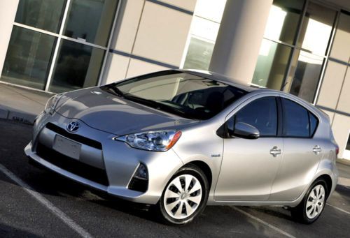 Toyota prius c hybrid - low miles - only 12k miles, 52-60 mpg, bluetooth
