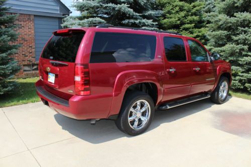 2007 chevrolet suburban z71 red 4x4 86k miles warranty dvd navi leather sunroof