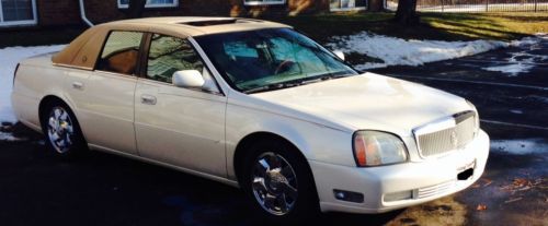 Loaded cadillac deville dts luxury sedan 4-door 4.6l (the deal of 2014)