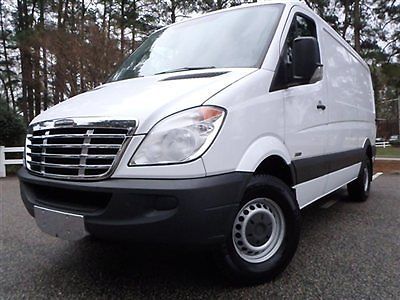 Freightliner sprinter cargo van van diesel turbo diesel 2143cc white