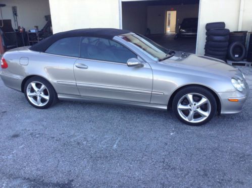 2005 Mercedes-Benz CLK320 Base Convertible 2-Door 3.2L, image 8