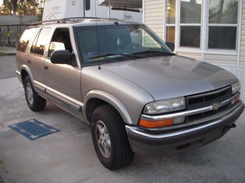 4wd, 4dr, vortec v-6, michelin, loaded, good cond, 220k hwy, cd, maintained
