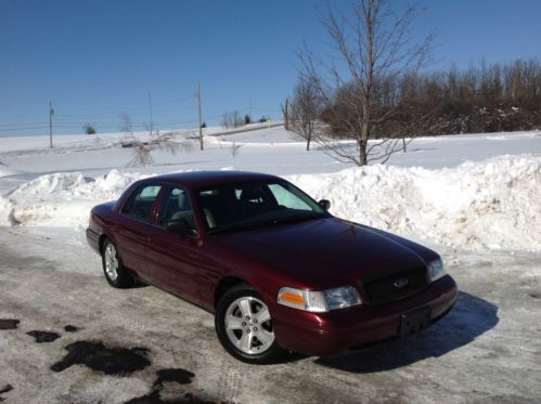 2004 ford crown victoria lx sport sedan 4-door 4.6l