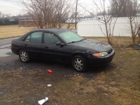 1999 ford escort se low mileage